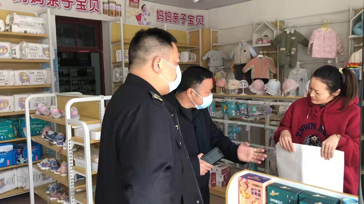 罗江镇：安全防疫两不误，文明过节志愿忙