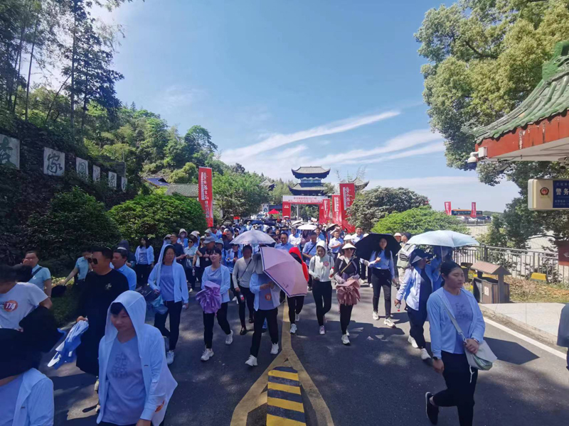花岩溪管理处：竞逐花岩溪，不负好春光