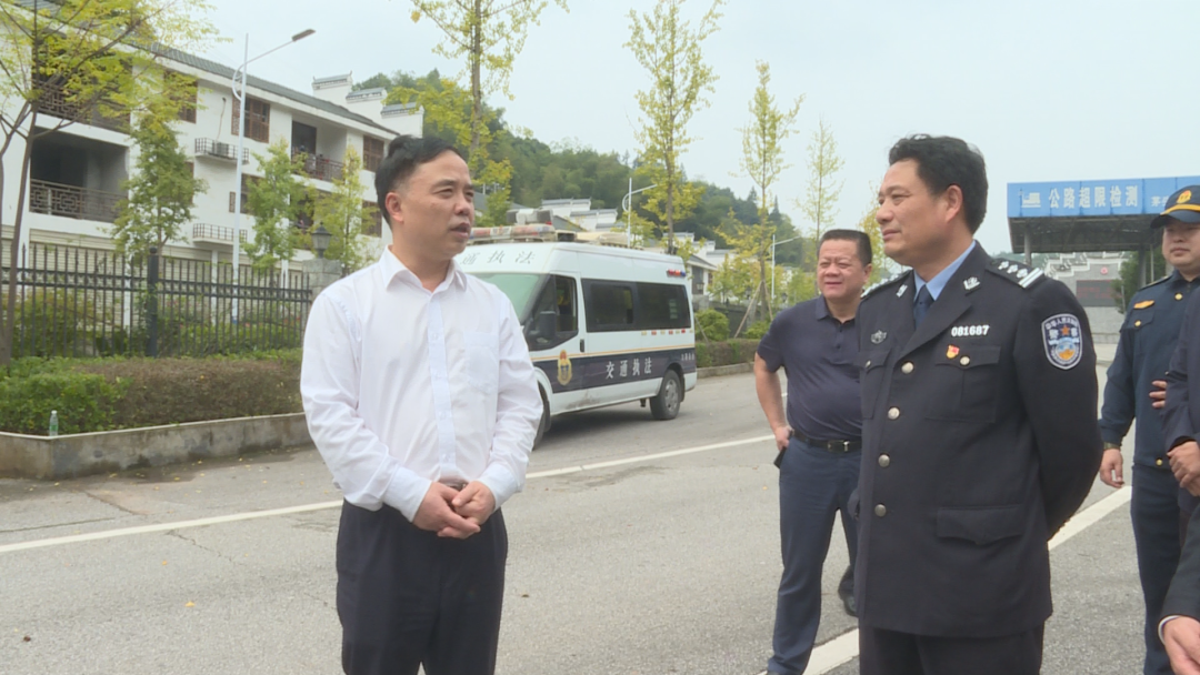 國慶中秋佳節(jié)，毛運鴻專程督導這項工作