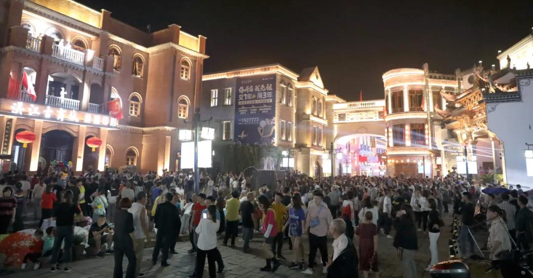 匯集人間煙火氣，煙雨洪江旅游業(yè)態(tài)升級！
