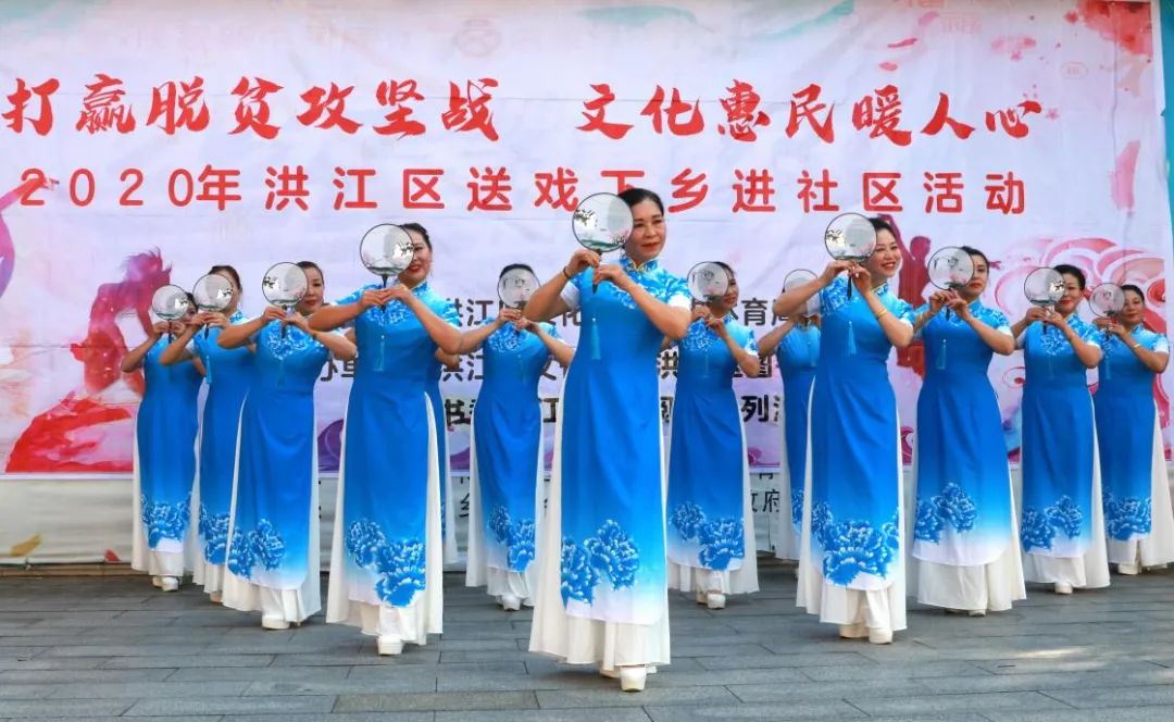 送戲下鄉(xiāng)助攻堅(jiān)，村民直呼“過(guò)癮”！