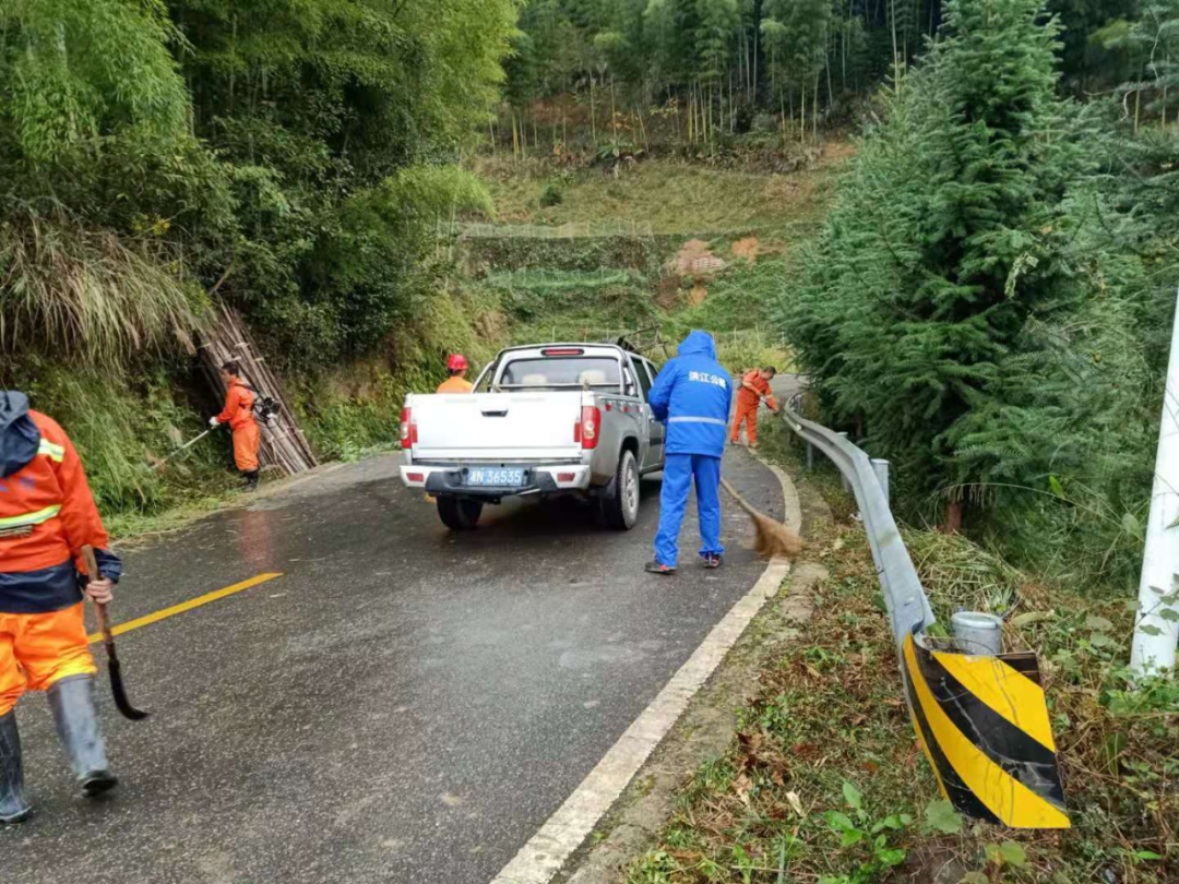 洪江區(qū)：精準(zhǔn)發(fā)力，冬季公路保暢“不降溫”