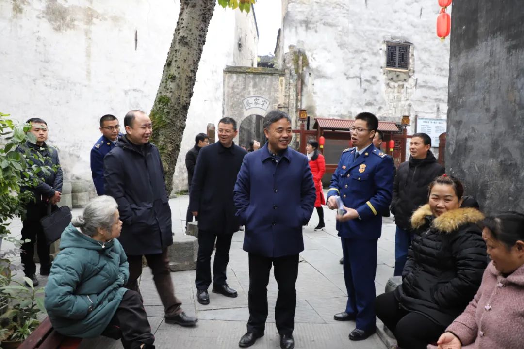 毛運鴻：持續(xù)筑牢夯實消防安全防線