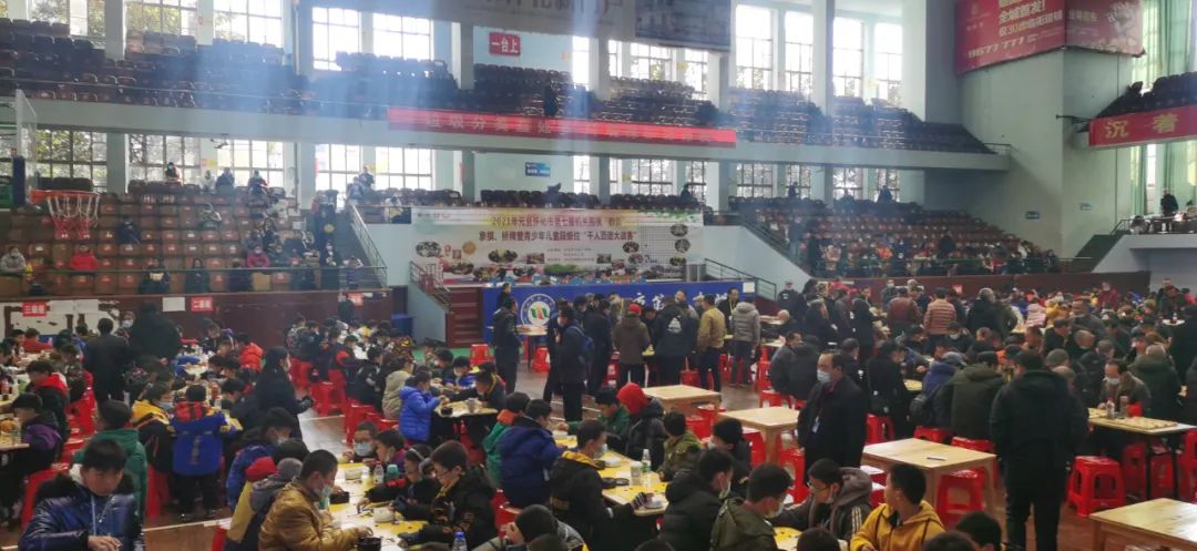 縱橫對(duì)弈，這群小棋士厲害了！