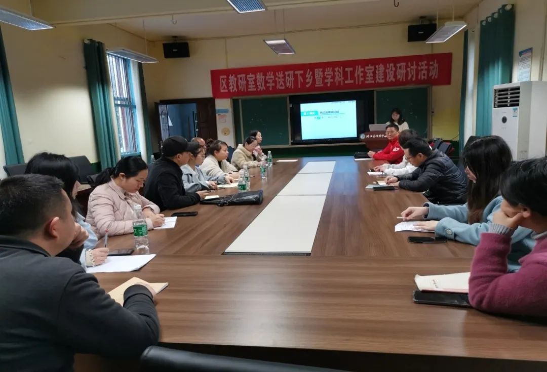 送學下鄉(xiāng)，這樣的活動真不錯！