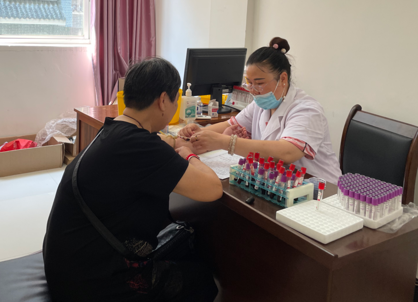 洪江區(qū)免費(fèi)為65歲以上老年人健康體檢