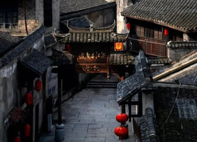 《洪江古商城商道文化調(diào)研報(bào)告》獲評(píng)全省十佳調(diào)研成果