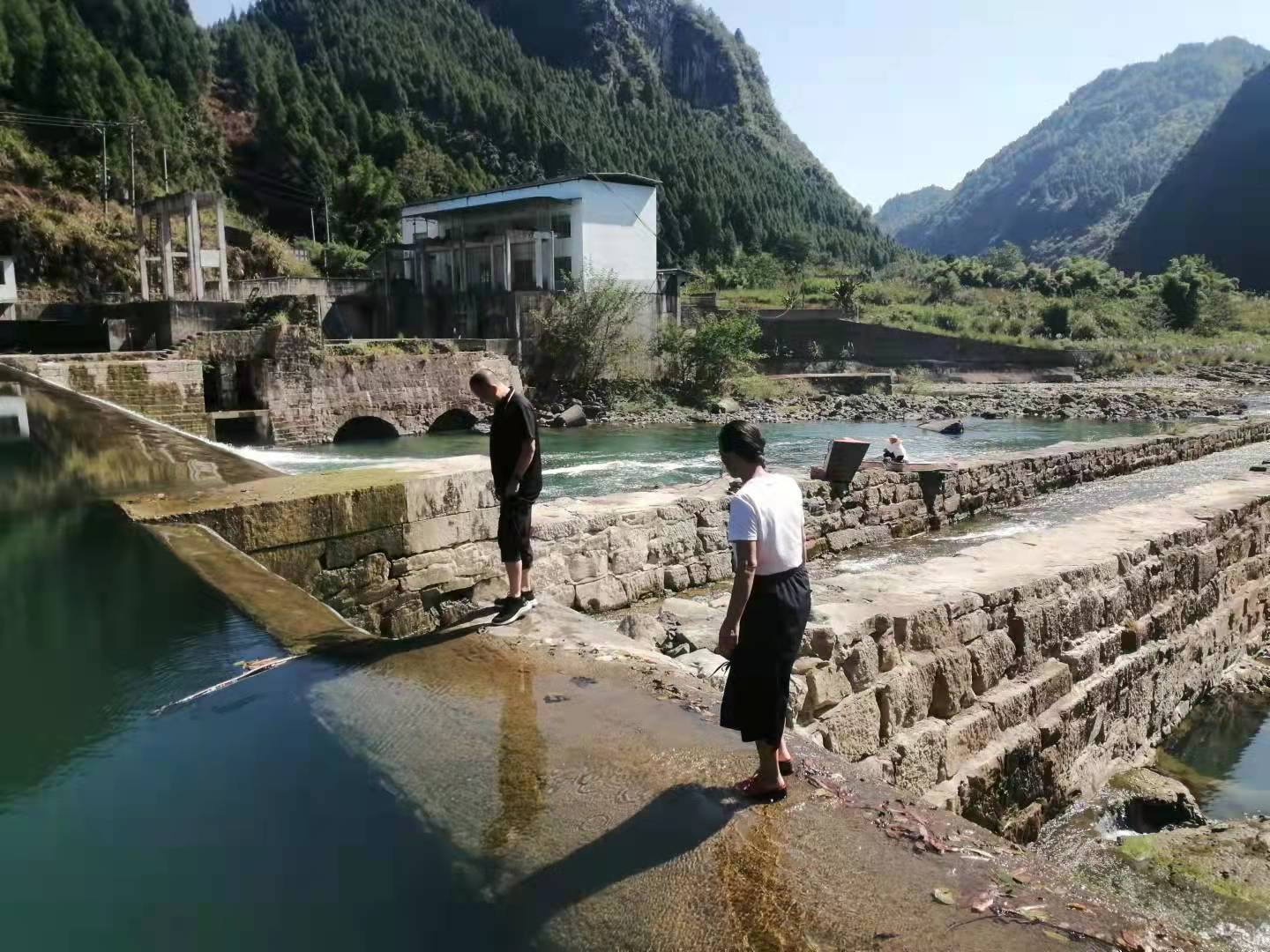 沙塔坪乡统筹开展三大安全行动