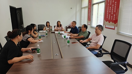 市統(tǒng)計(jì)局指導(dǎo)岳塘區(qū)全國1%人口抽樣調(diào)查綜合試點(diǎn)工作