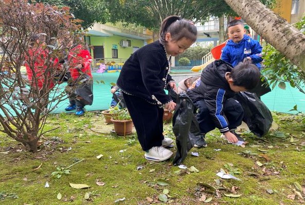 武陵区丹洲乡坪湖幼儿园：学习雷锋，正能量