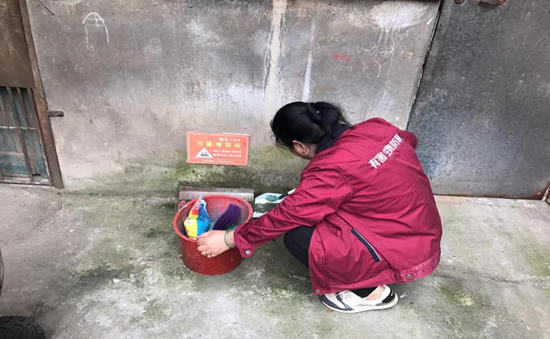 泗神廟社區(qū)開展夏季滅鼠投藥工作