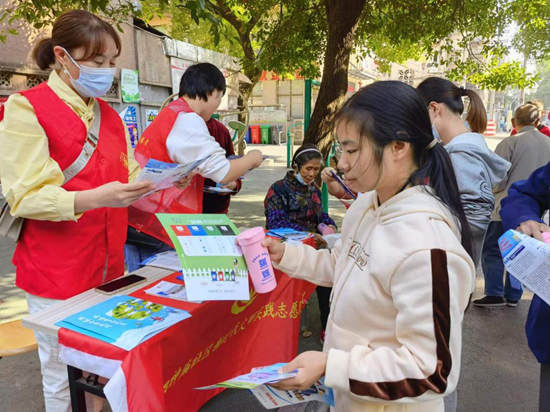 泗神廟社區(qū)開展垃圾分類知識宣傳活動