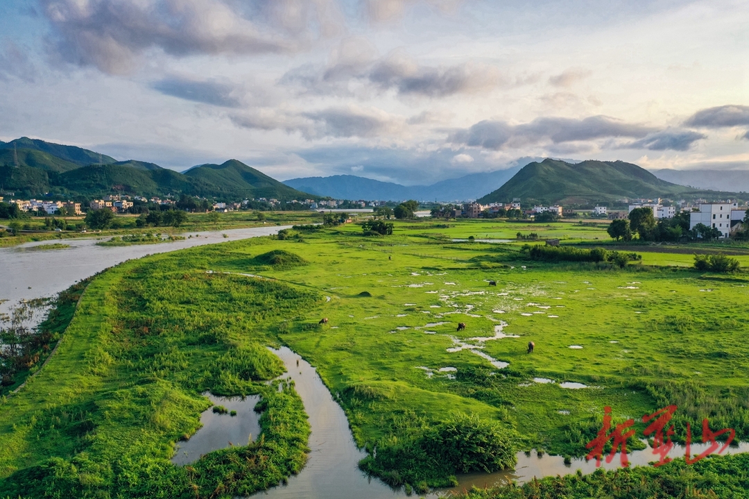 永州蓝山:生态好 河畔美