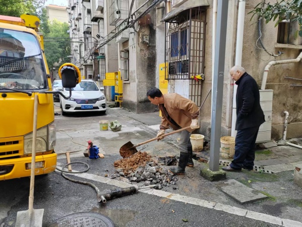 葩金社区：党建引领“微治理” 服务直达“神经末梢”