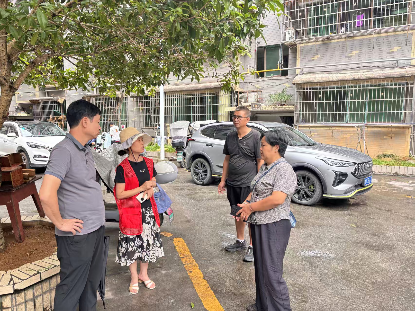 省县两级残联深入古阳镇古丈坪社区入户走访 惠残政策送到家