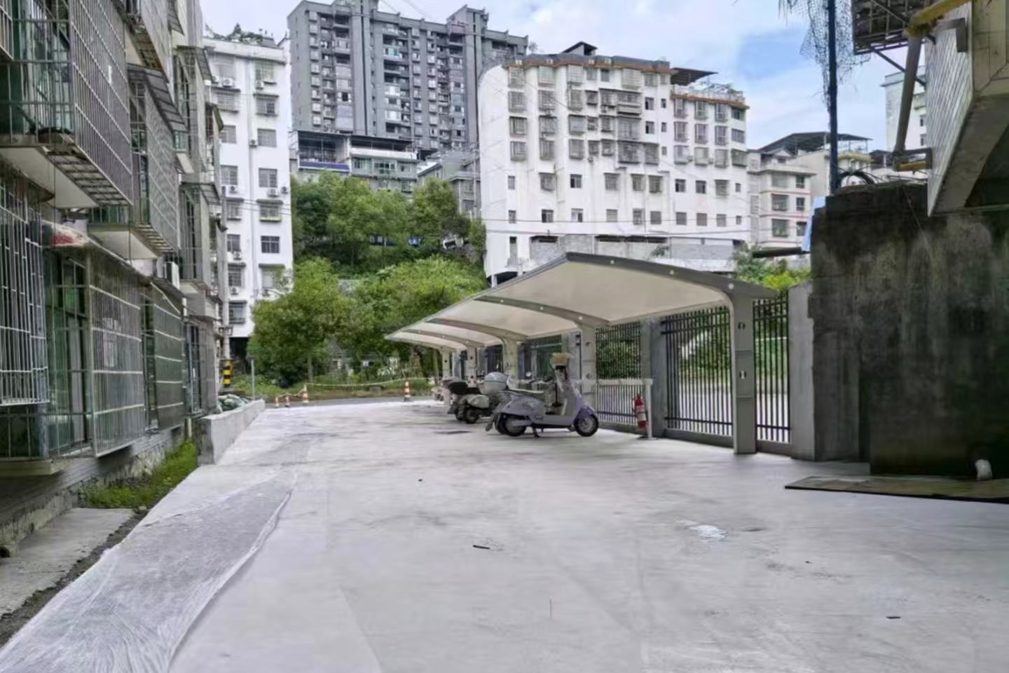 多方合力打通“生命通道” ——古阳镇古丈坪社区青云山小区新增消防通道惠及全体居民