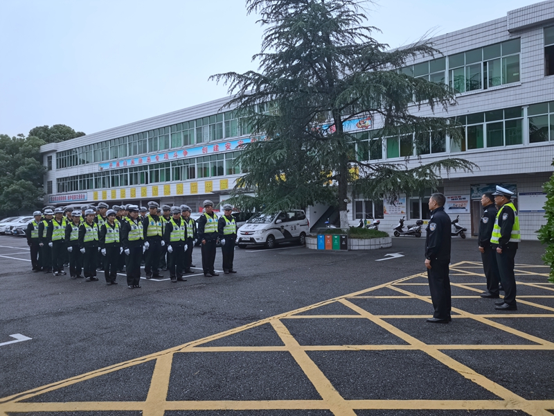 鼎城交警：五一我在岗 忠诚护平安