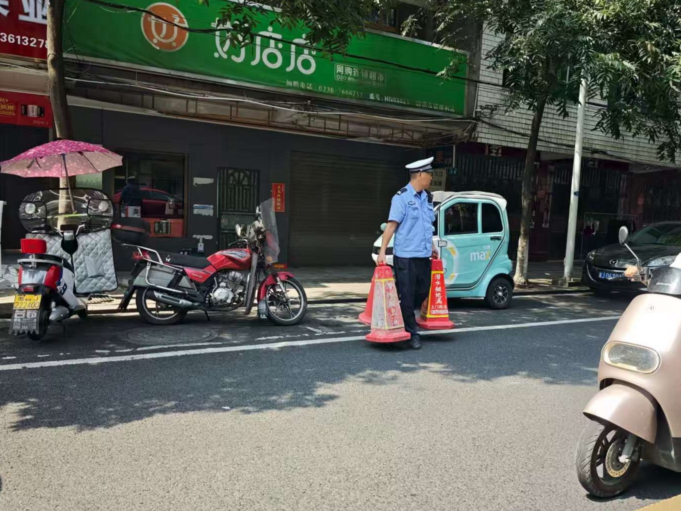 鼎城交警：整治公共停车位占用 倡导文明共享停车资源