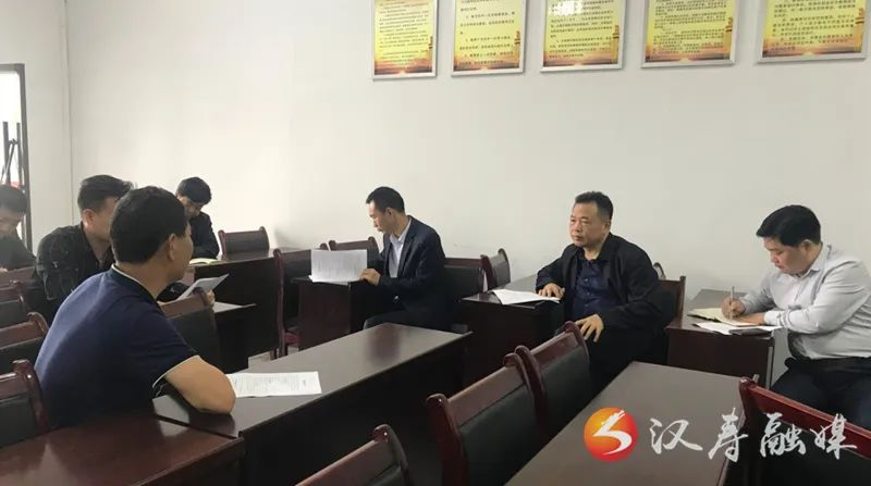汉寿县委副书记刘毅翔到株木山街道贫困村督导脱贫攻坚工作