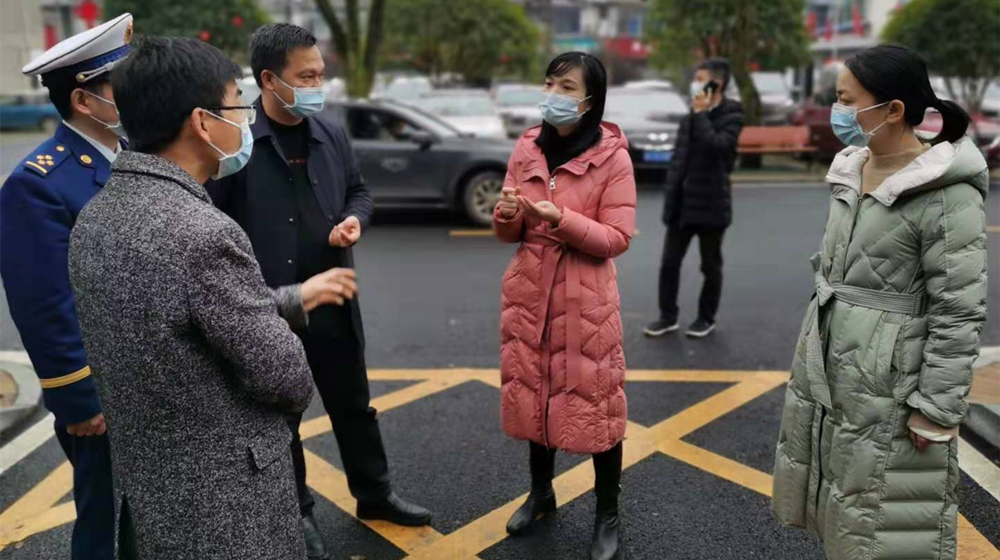 【就地过年 暖在身边】汉寿县领导朱向宇到崔家桥镇检查安全生产和疫情防控工作、慰问低保户、残疾人