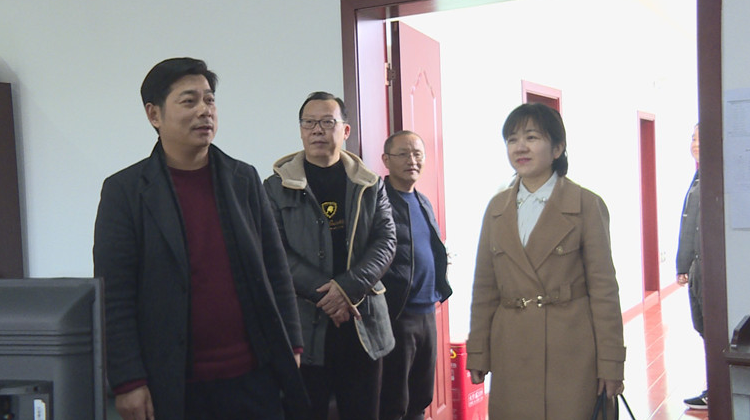 【就地过年 暖在身边】汉寿县领导曾峰节后走访慰问媒体一线工作者