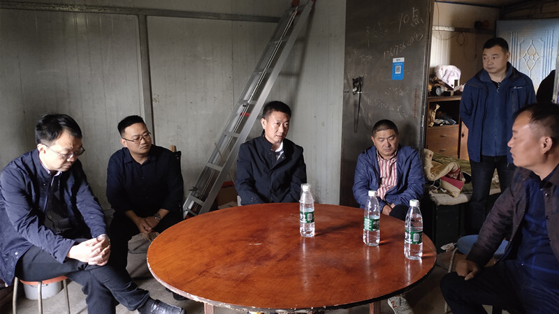 汉寿县领导宋万林到沧港镇开展环保督察工作