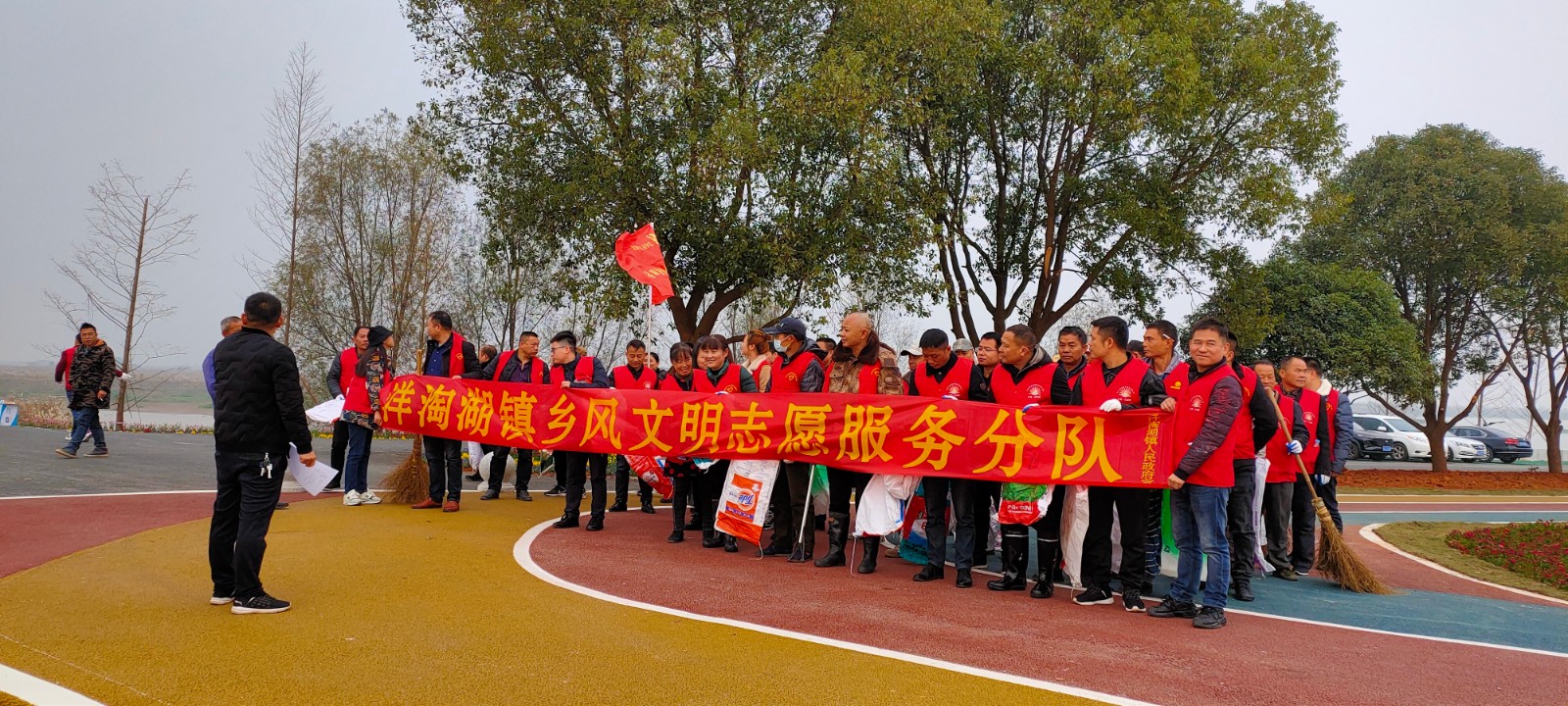 洋淘湖镇开展“保护候鸟 践行生态文明”青年志愿活动