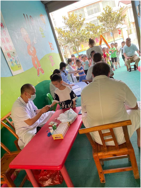崔家桥镇中心卫生院：免费开展幼儿园健康体检