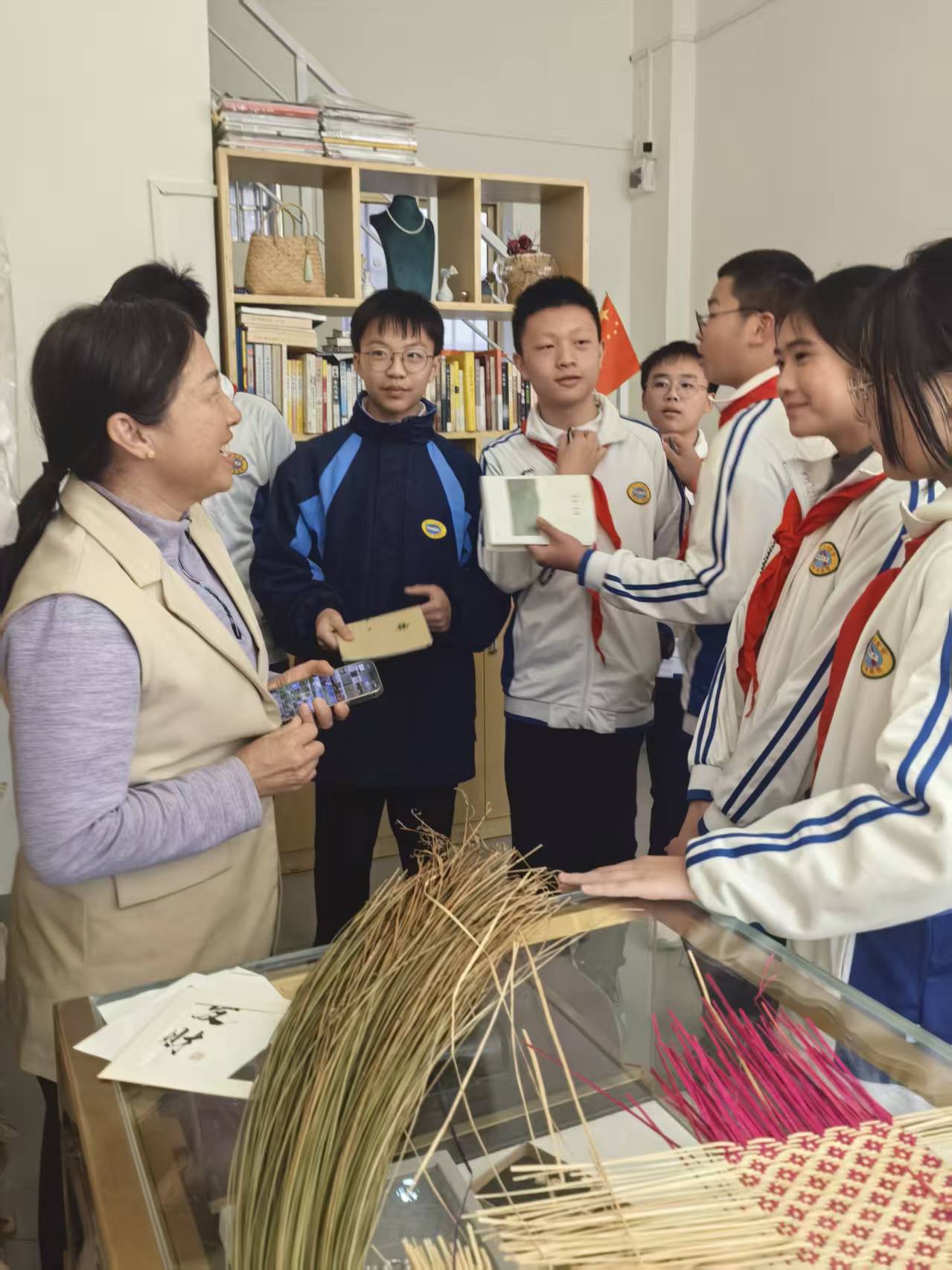 临武六中：“五育融合”！乡土龙文化课程化实践成效显著