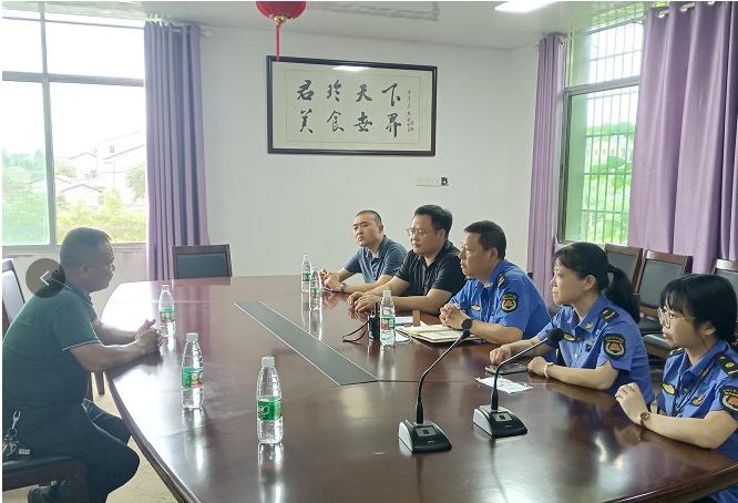 石鼓城管：走访调研企业，优化营商环境