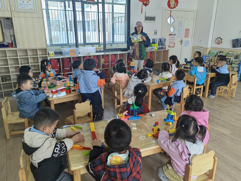 石鼓区实验幼儿园开展防拐骗安全演练活动