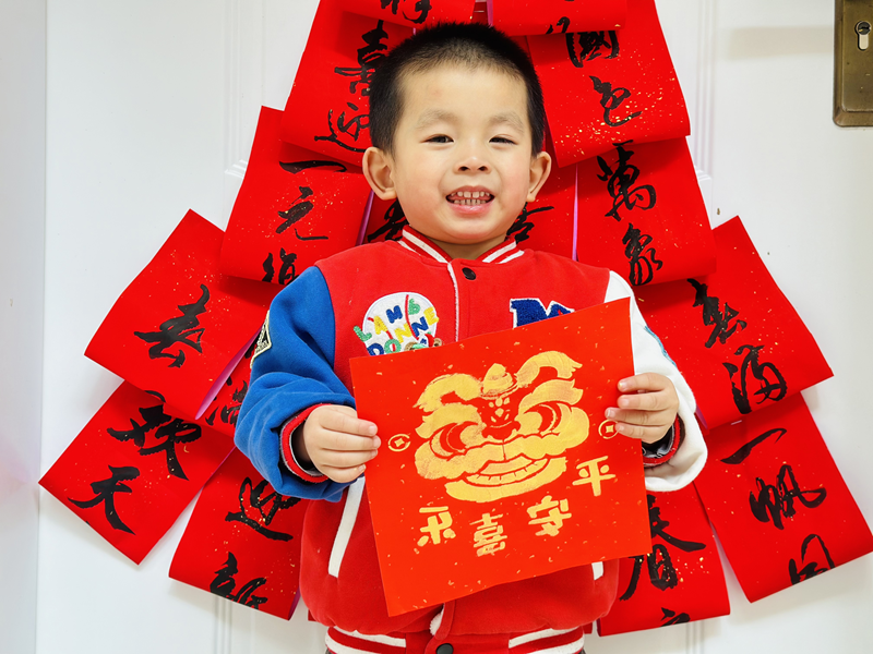 石鼓区西湖幼儿园：非遗盛宴传承新年文化