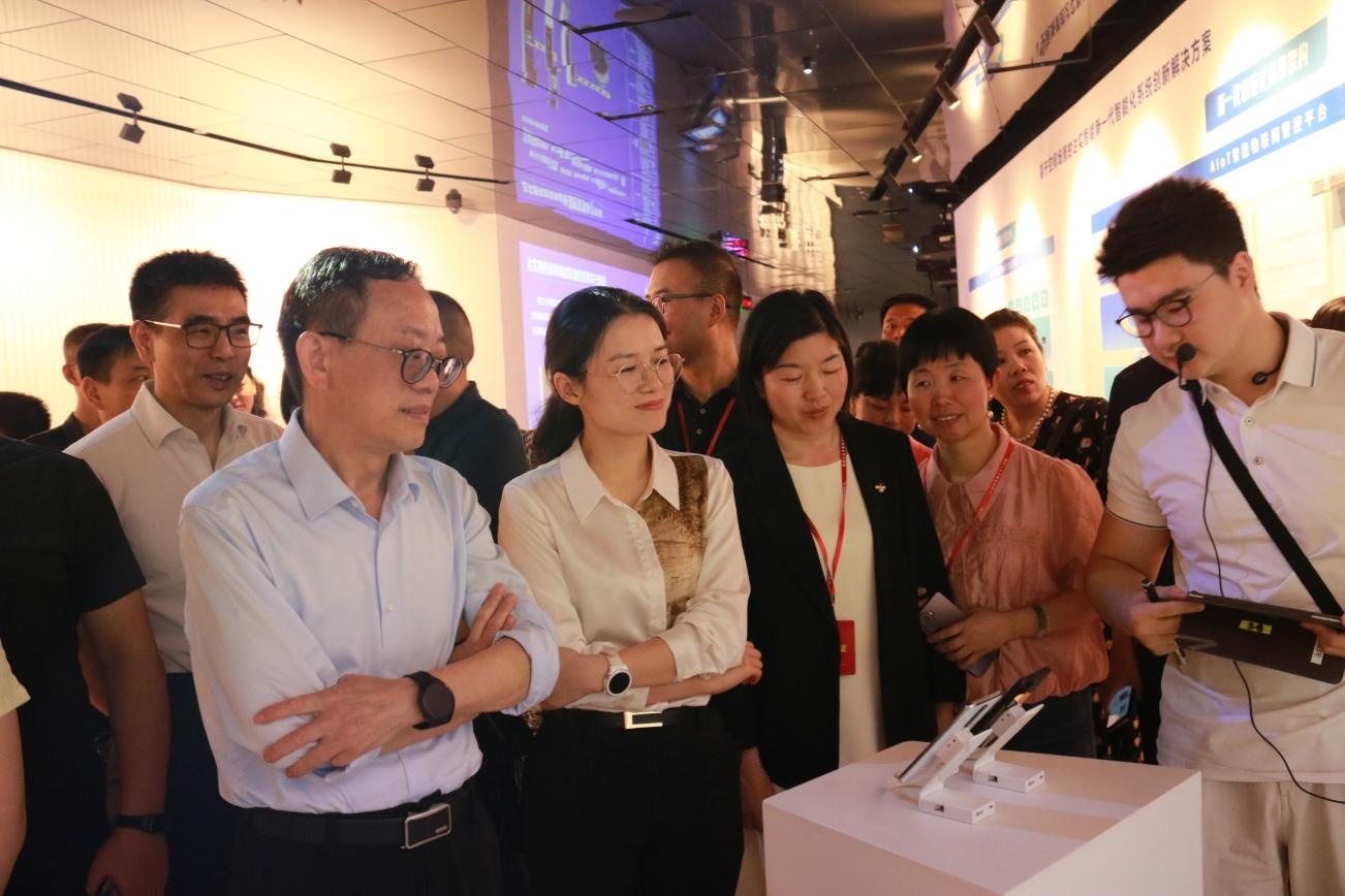 石鼓区五届人大代表履职培训现场教学： 回溯历史，感强技之重；对话古今，承创新之责