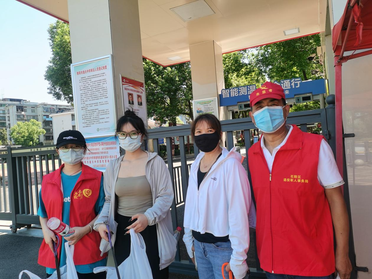 区退役军人事务局：不惧高温 创文有我