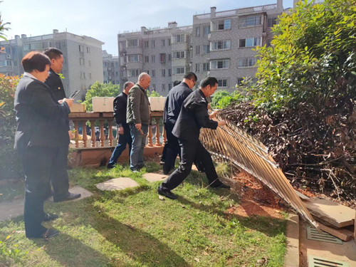 飛機(jī)坪社區(qū)拆除私搭亂建