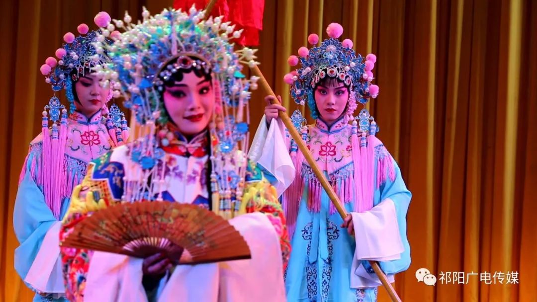 祁阳祁剧：舞台高光“点亮”百姓生活