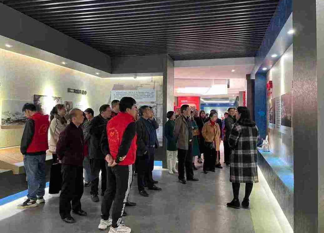 县财政局：参观禁毒教育基地 筑牢禁毒思想防线