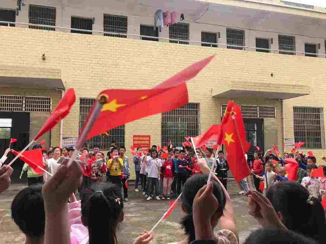 庆“六一” 唱红歌 展风采