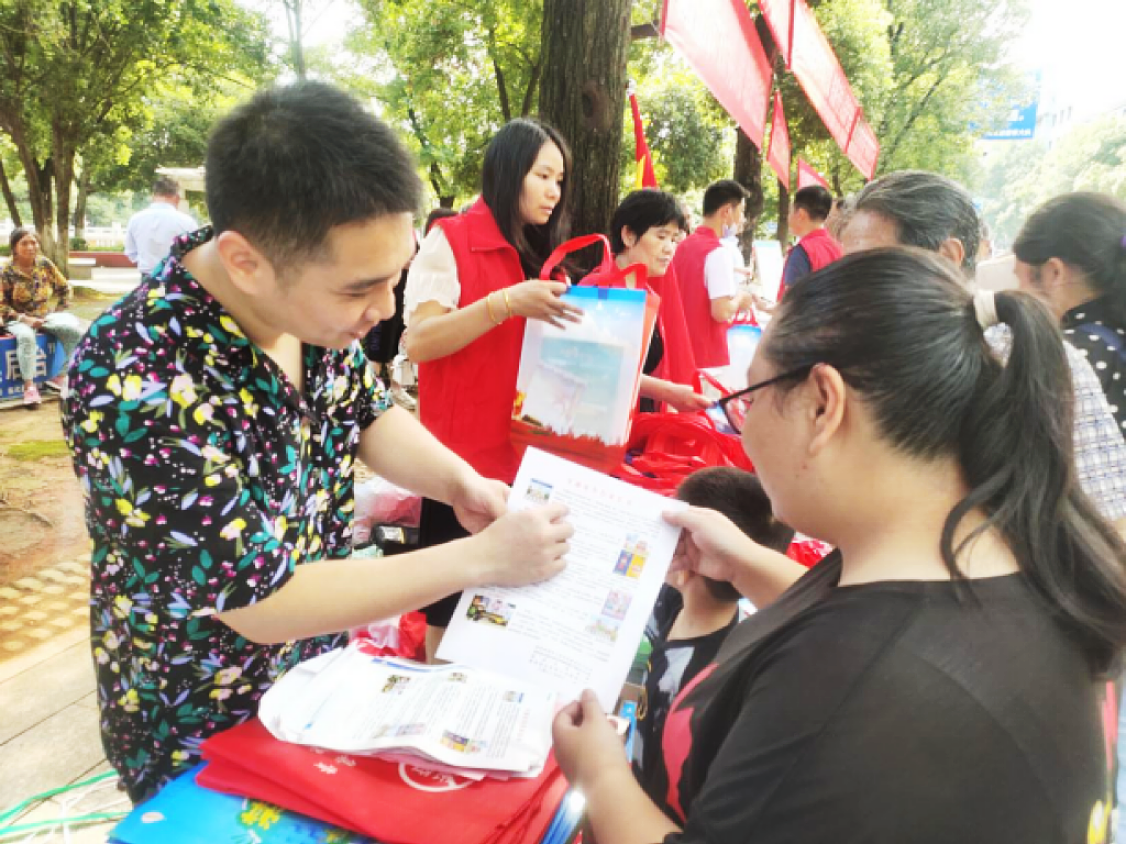 整治交通问题顽瘴痼疾 | 舜峰镇：平安暑期提前“预热”