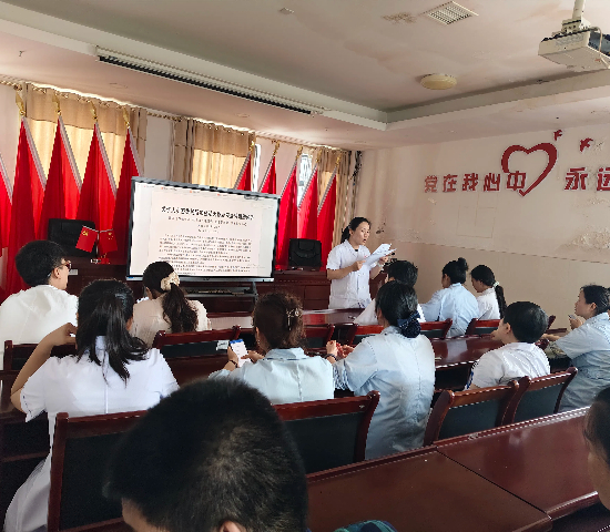 荷塘街道社區(qū)衛(wèi)生服務(wù)中心組織加強(qiáng)動(dòng)火作業(yè)安全管理通告學(xué)習(xí)