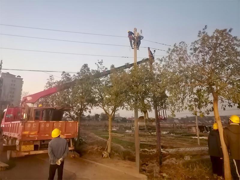 江南工业集团机动能源中心组织电力线路抢修保安全