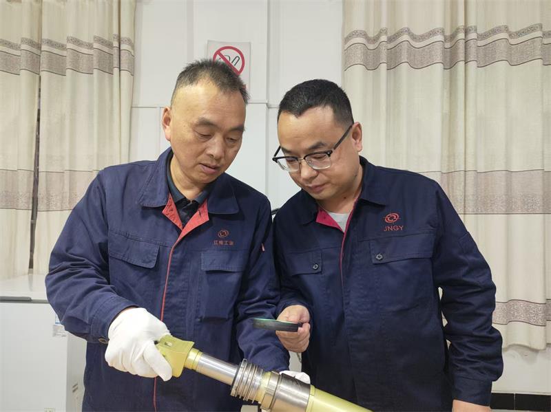 “小缓冲器”承载航天大安全——江南工业集团用精密制造守护航天员平安