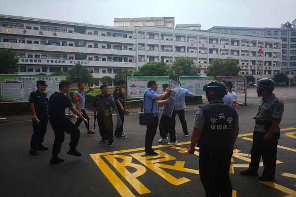 护校安园：永兴县公安局警种联合开展突发事件应急演练