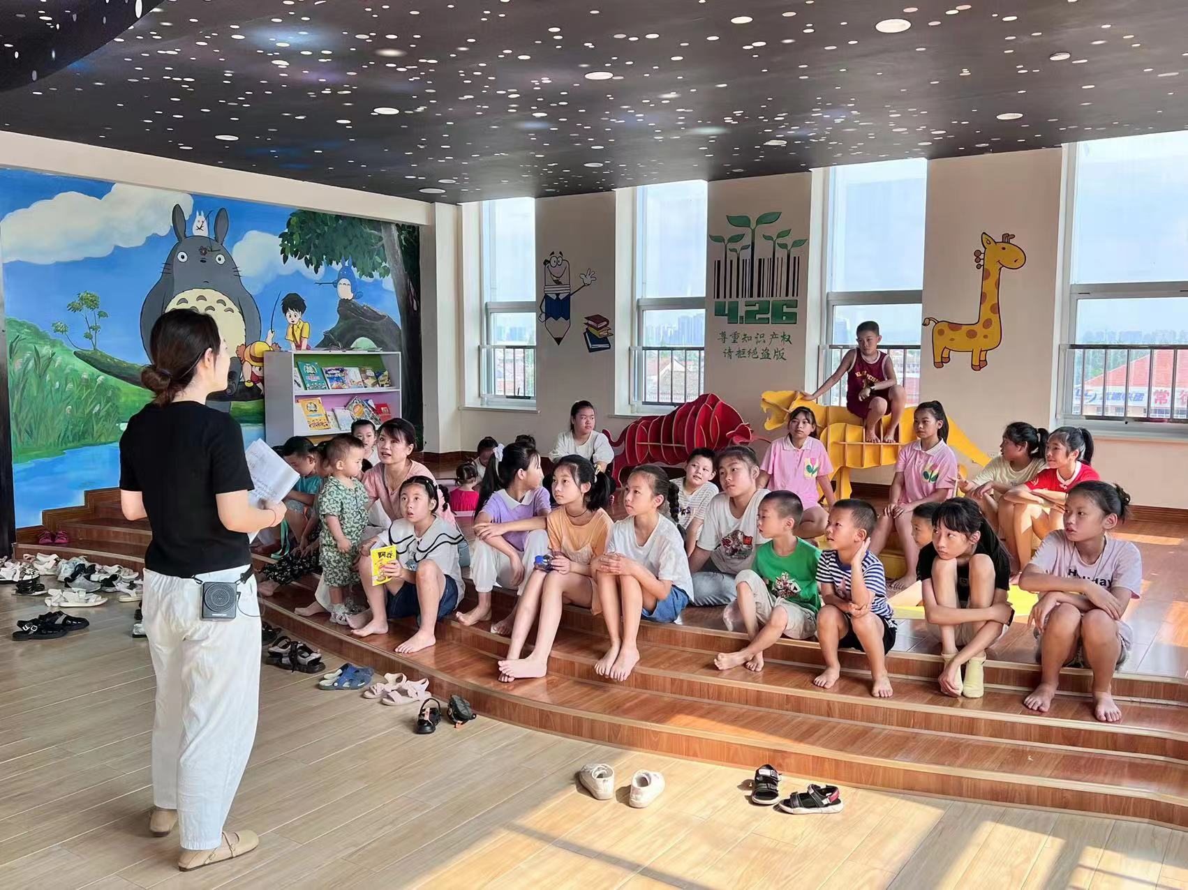 新时代文明实践耀武陵|东江街道新坡社区——爱在护航-让花朵茁壮成长