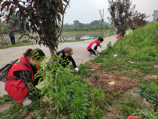 陽(yáng)塘村：發(fā)揮公益性崗位作用 助推全國(guó)文明城市深化行動(dòng)