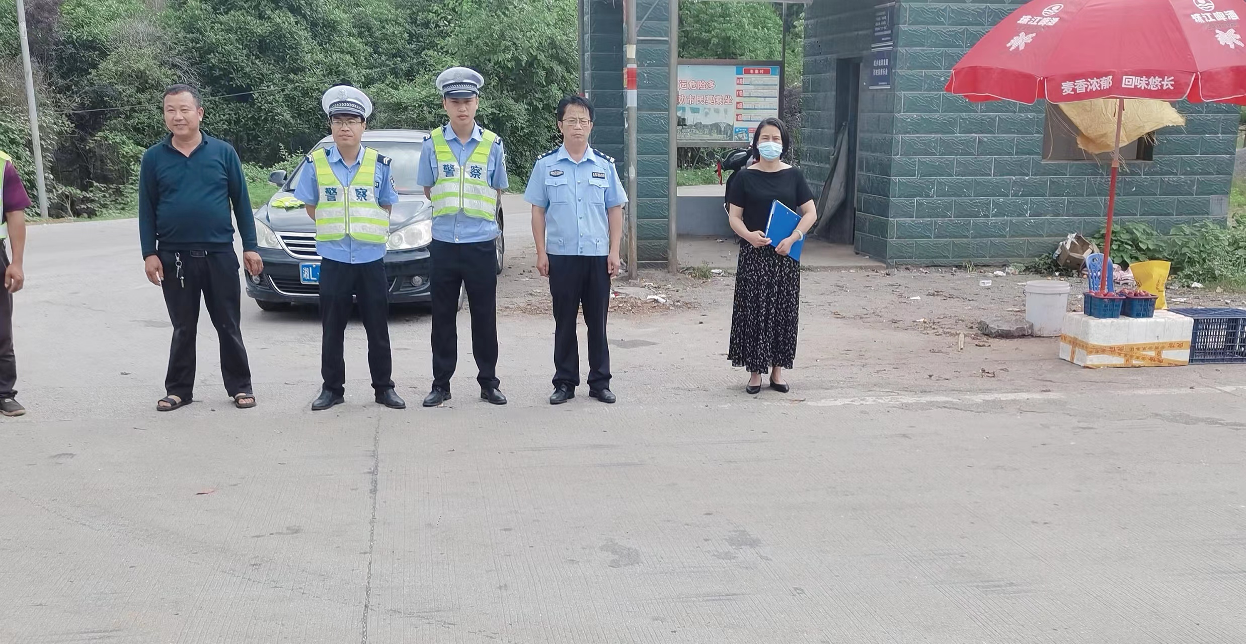 整治交通问题顽瘴痼疾 | 武水镇：严查“马路水果摊”还路于民