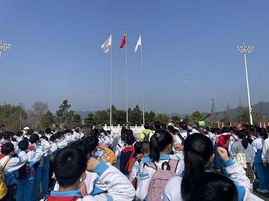 湘鋼三校教育集團和平校區(qū)開展紅色研學(xué)實踐活動