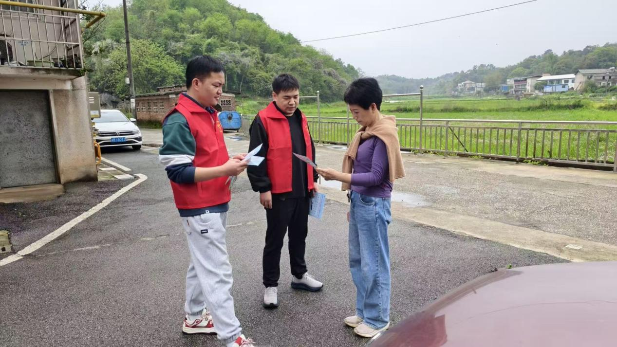 雨湖区楠竹山镇“大物业+大服务”工作之二十一｜新桥社区多渠道开展社保宣传 筑牢居民养老保障防线