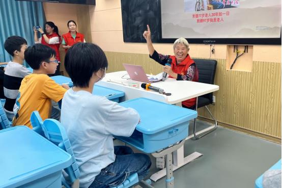 老少参与共传承  丹洲乡开展“我们的节日·重阳”活动