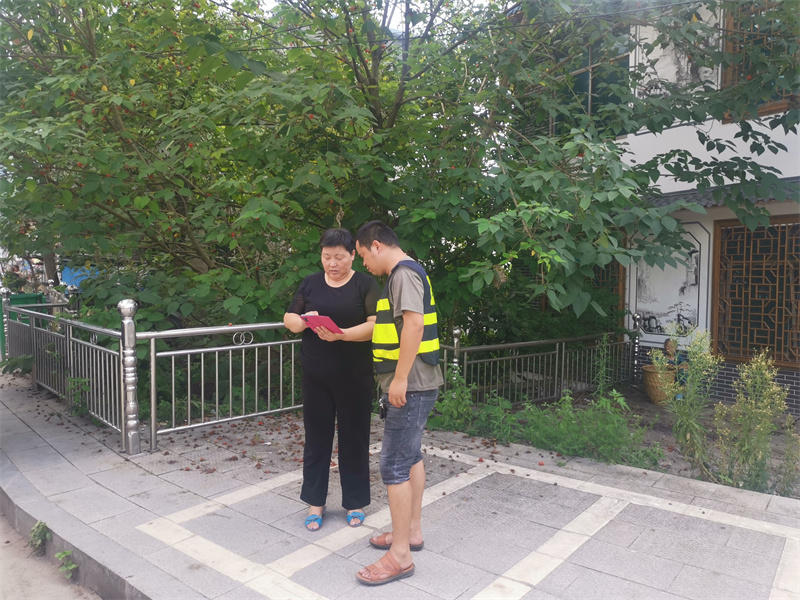 瑞塔铺镇：党建引领护平安 义务巡防助旅发